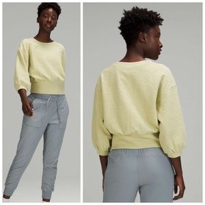 EUC Lululemon Dew Green Textured Crewneck Pullover Sweater